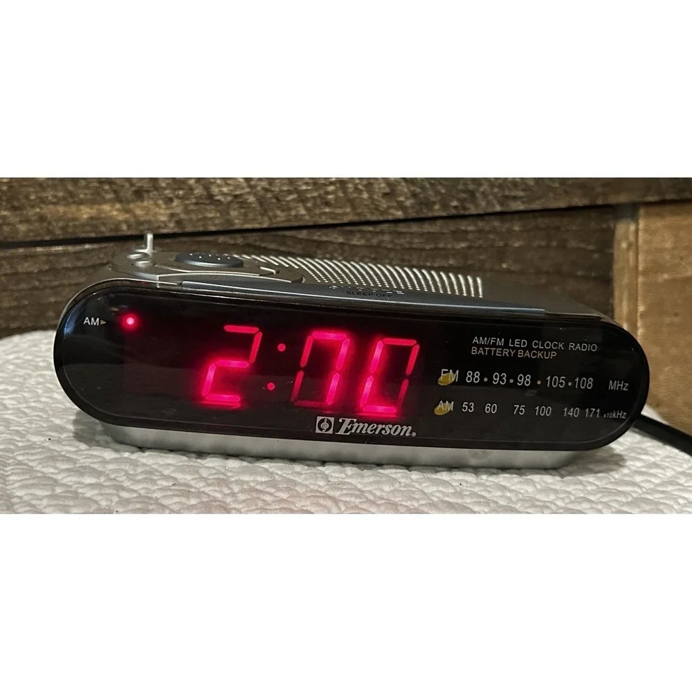 Emerson AM/FM Digital LED Alarm Clock Radio CK5029-LARGE NUMBERS Tested